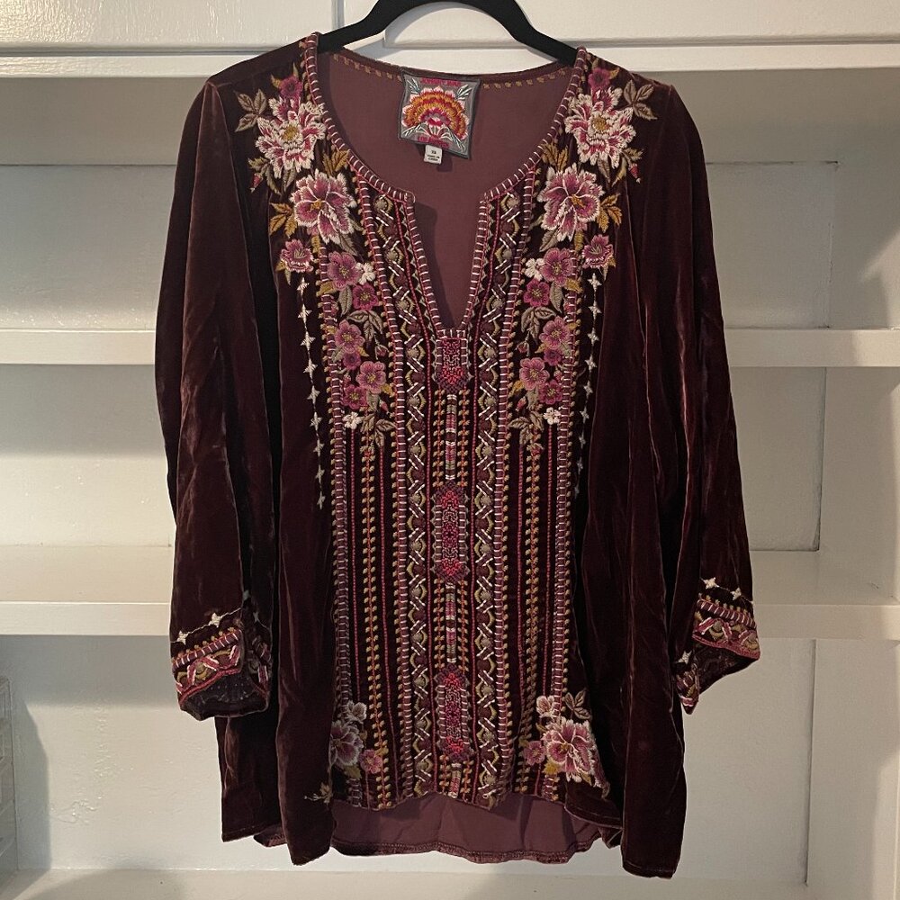 Johnny Was Valmere Embroidered Wine Velvet Flutter Tunic – Size XS